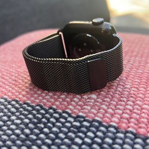 APPLE BRAND - MILANESE LOOP GRAPHITE BAND 41mm (BAND ONLY)